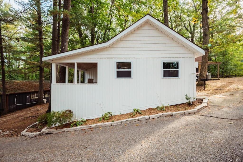 Arbutus Lake 3 Bedroom Cottage Traverse City Esterno foto