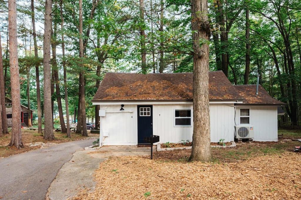 Arbutus Lake 3 Bedroom Cottage Traverse City Esterno foto