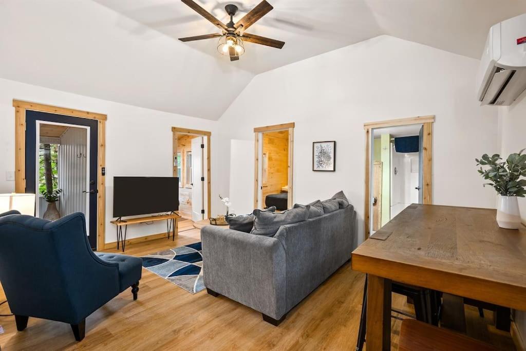 Arbutus Lake 3 Bedroom Cottage Traverse City Esterno foto