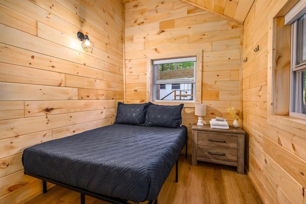 Arbutus Lake 3 Bedroom Cottage Traverse City Esterno foto