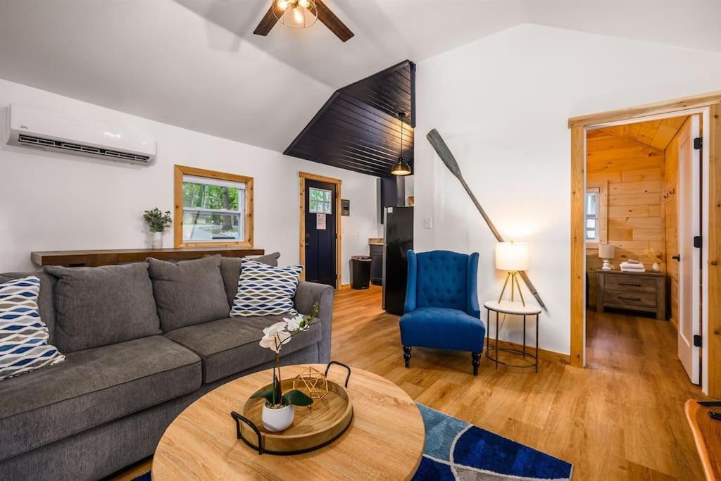 Arbutus Lake 3 Bedroom Cottage Traverse City Esterno foto